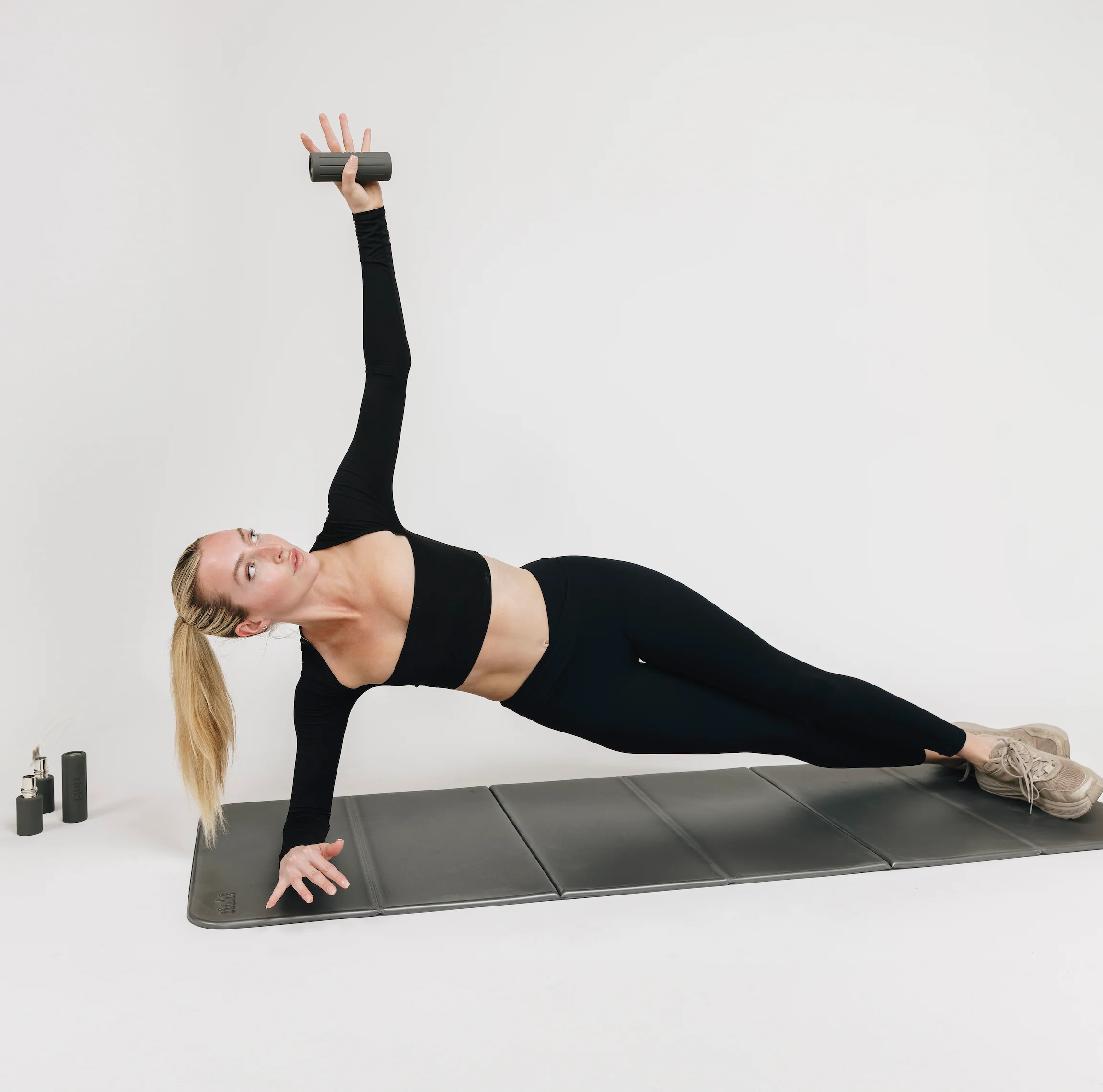 Adjustable Hand Weights – 3-in-1 Stakt Set