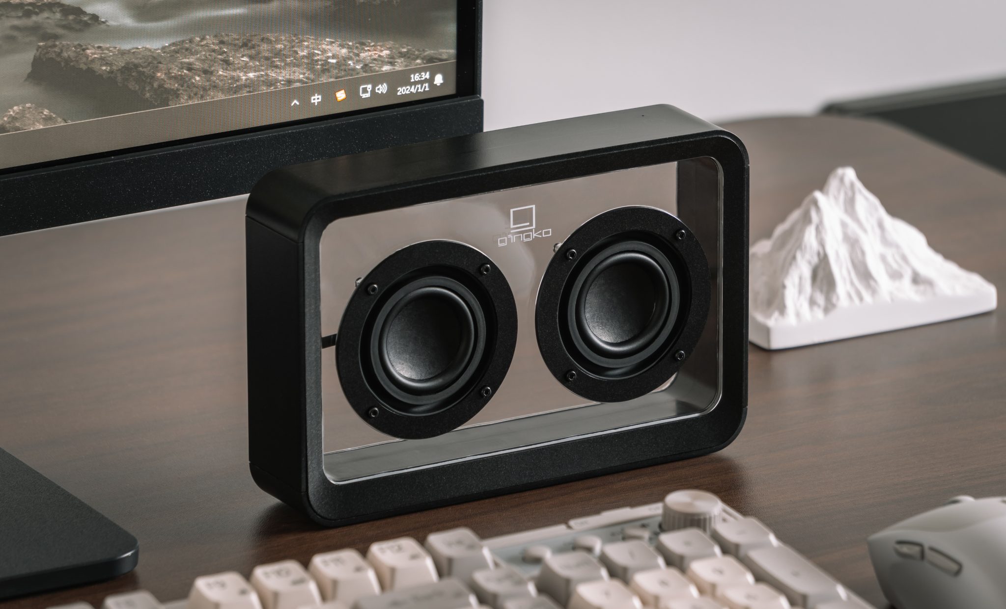Transparent Bluetooth Speaker – Mage by Gingko Design