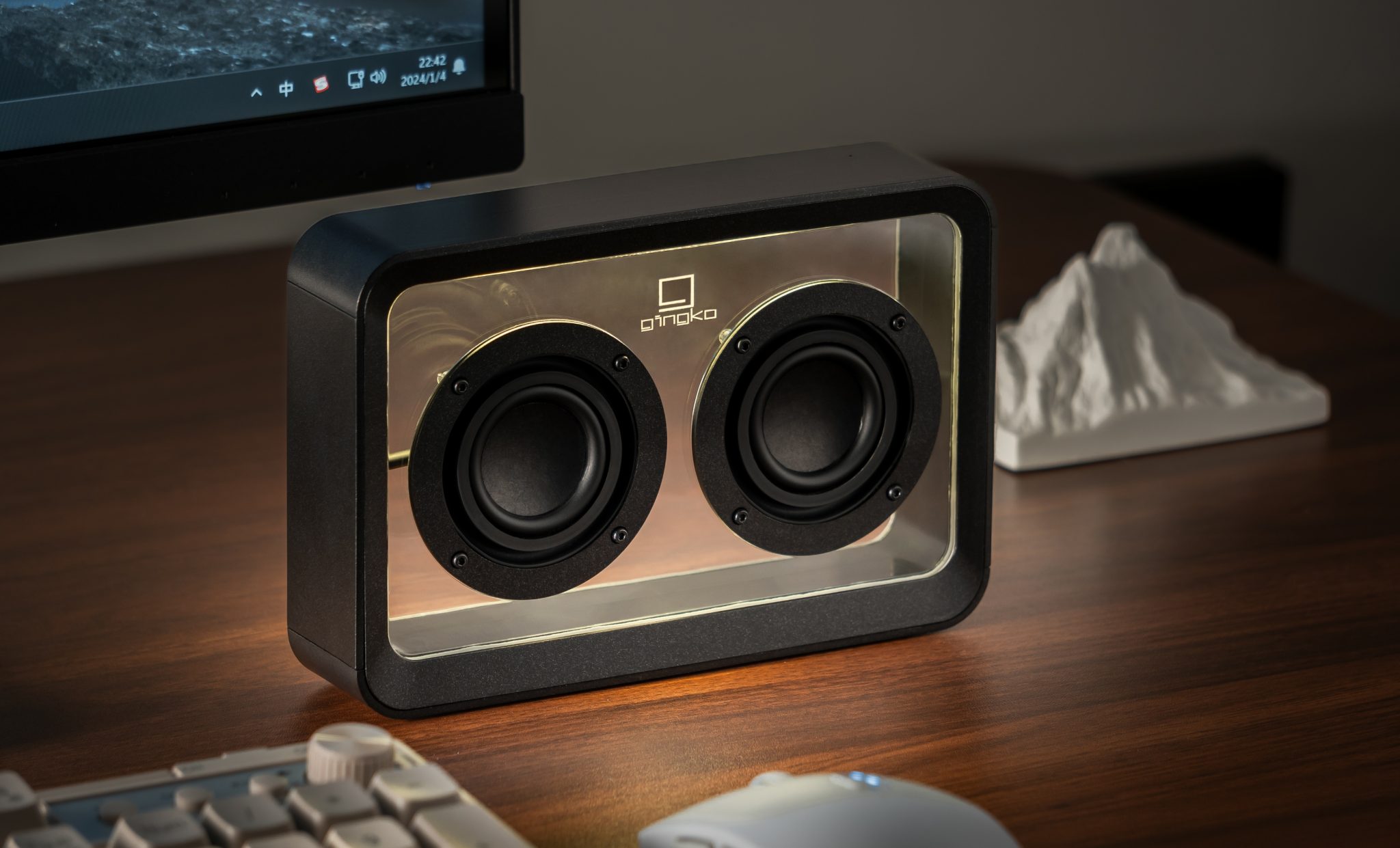 Transparent Bluetooth Speaker – Mage by Gingko Design