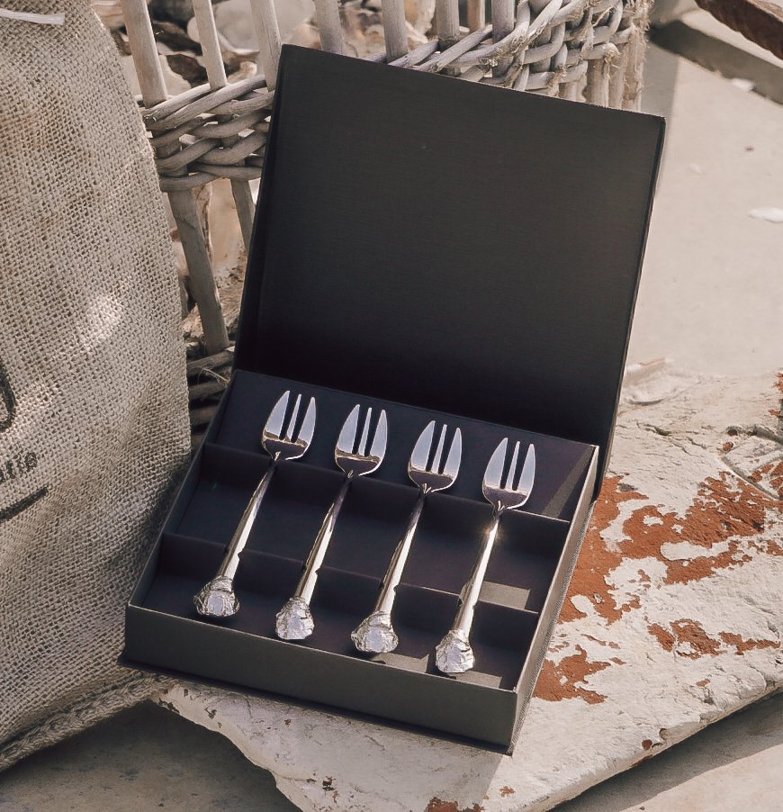 Anovi oyster forks – luxury cutlery in gift box
