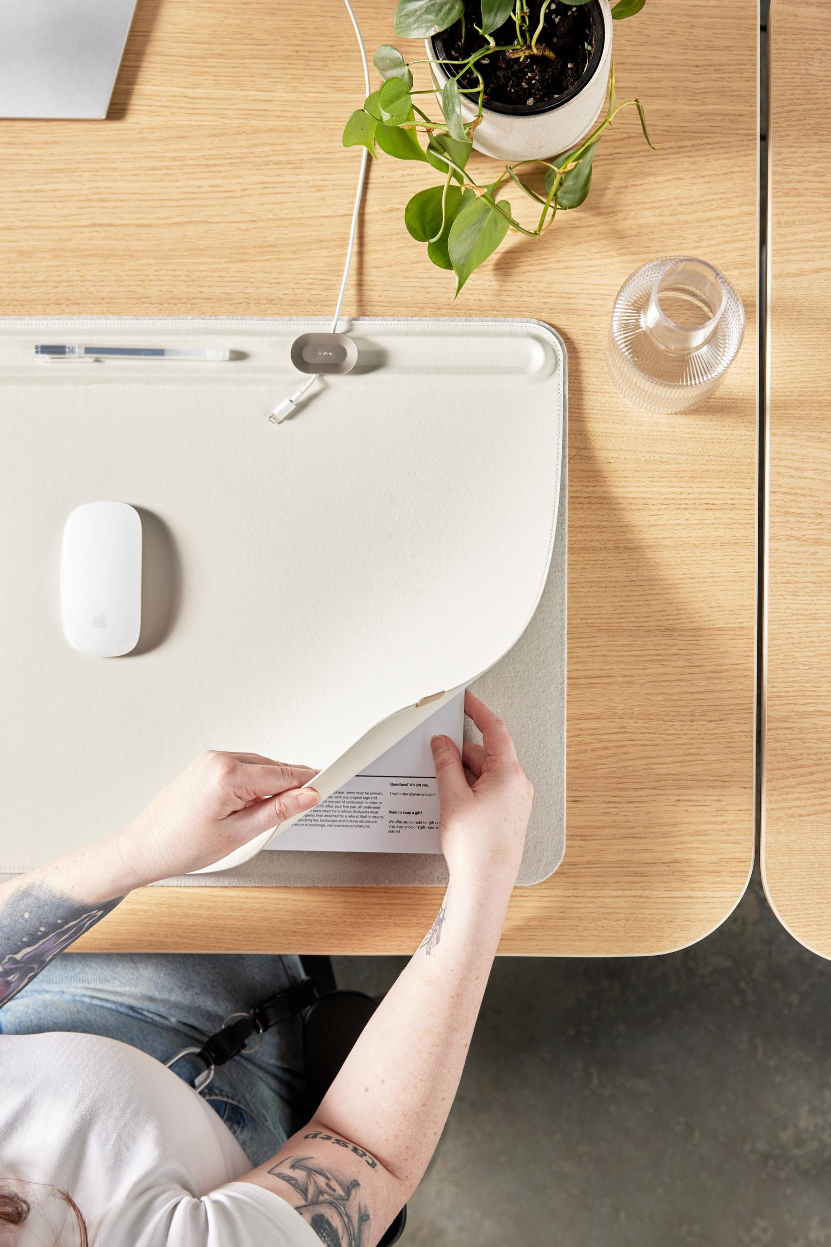 Orbitkey Desk Mat Medium – Smart Workspace Elegance