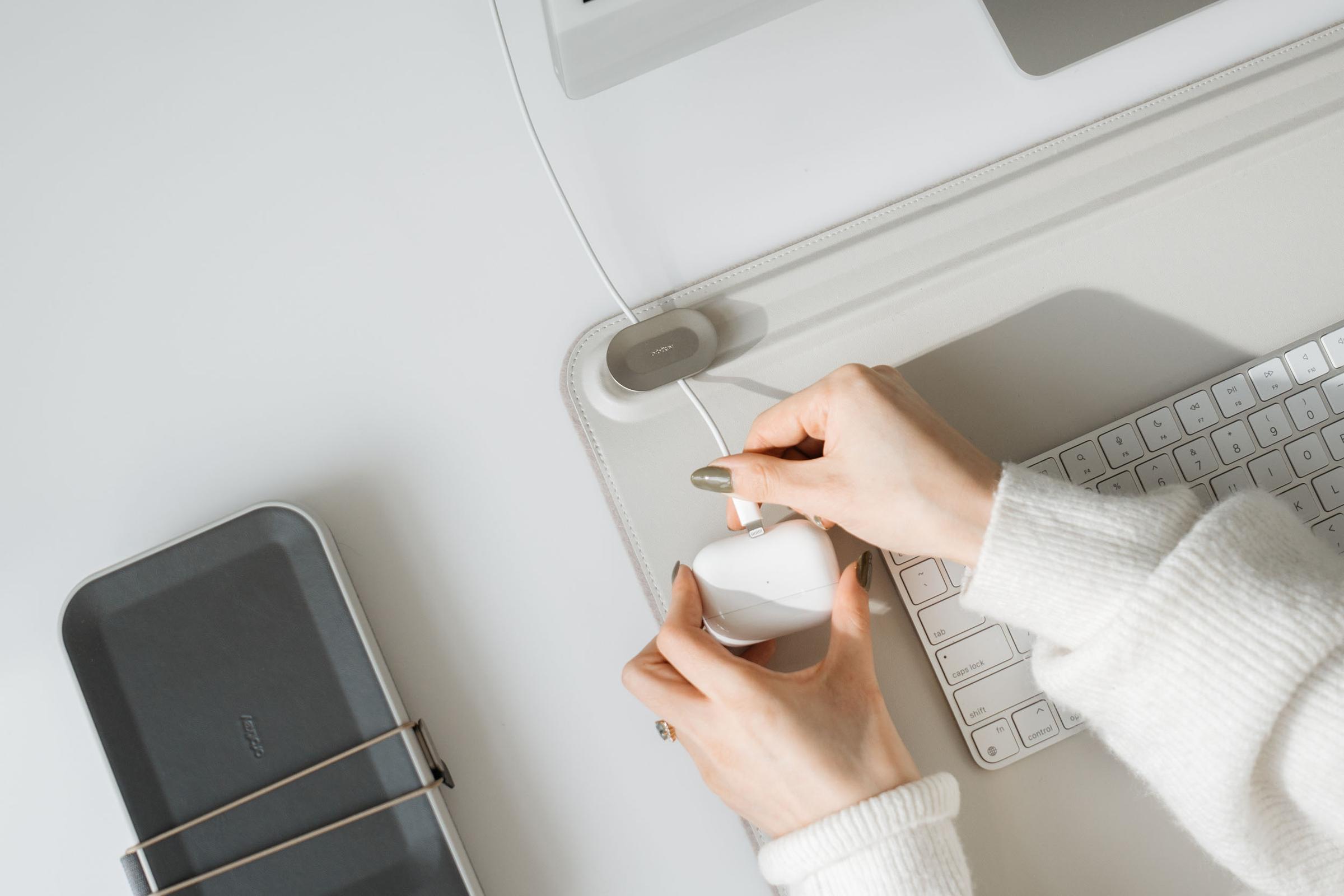 Orbitkey Desk Mat Medium – Smart Workspace Elegance