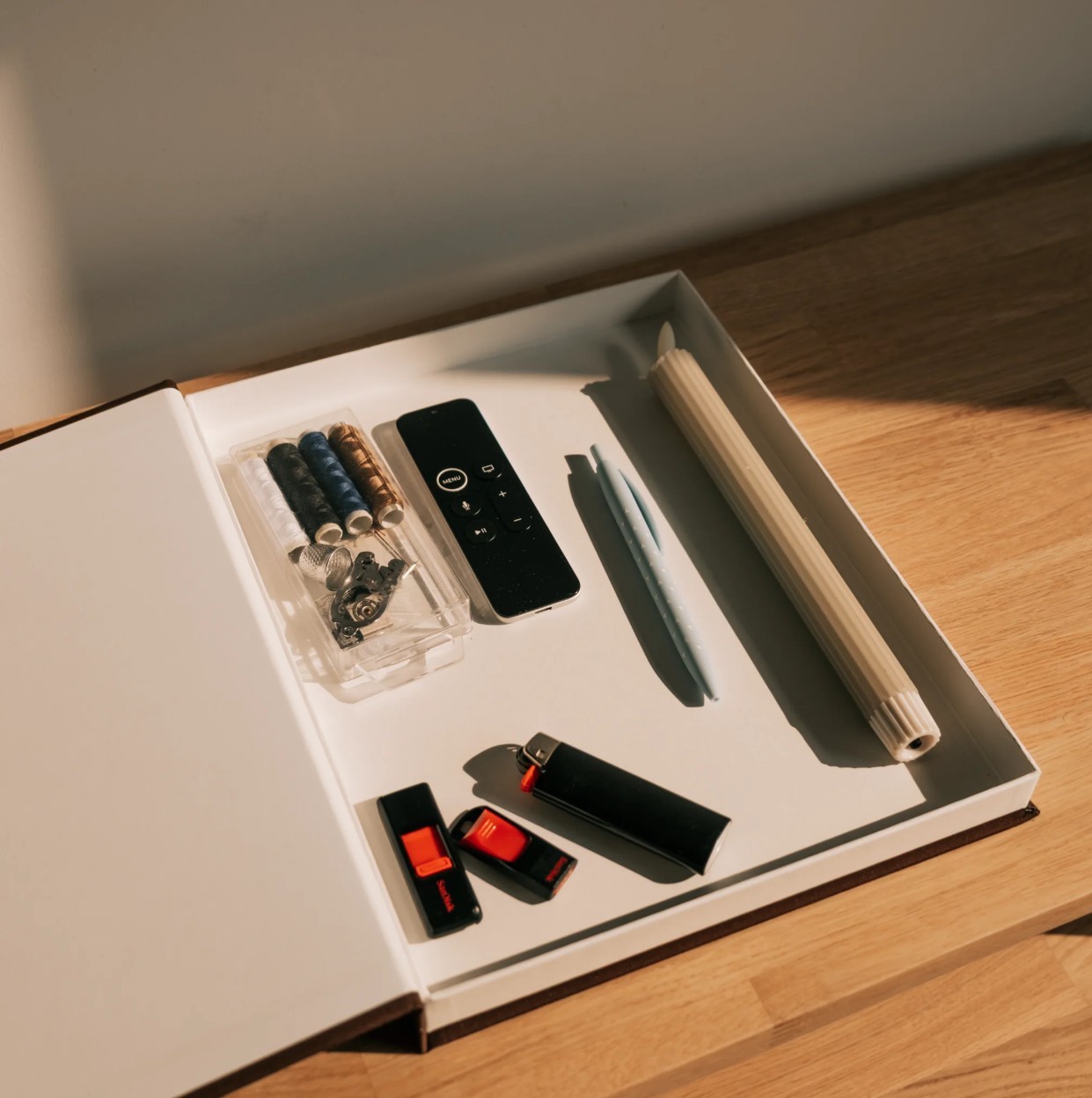 Japandi Calm – Coffee Table Storage Book(L) by Solulu