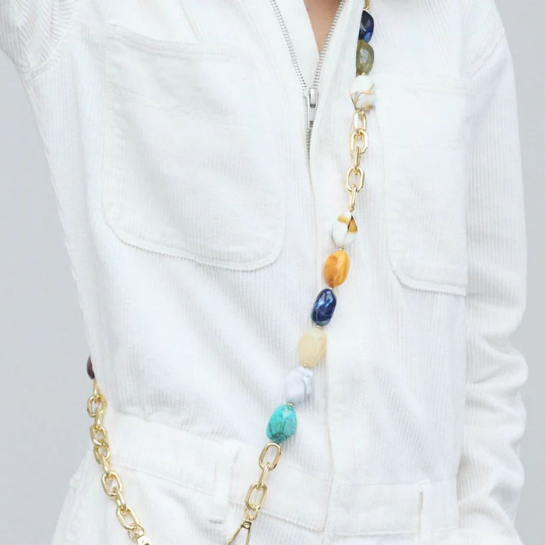 Ana Chain Ocean, a jewel for your phone. A phone cord in gold and with beautiful stones 2
