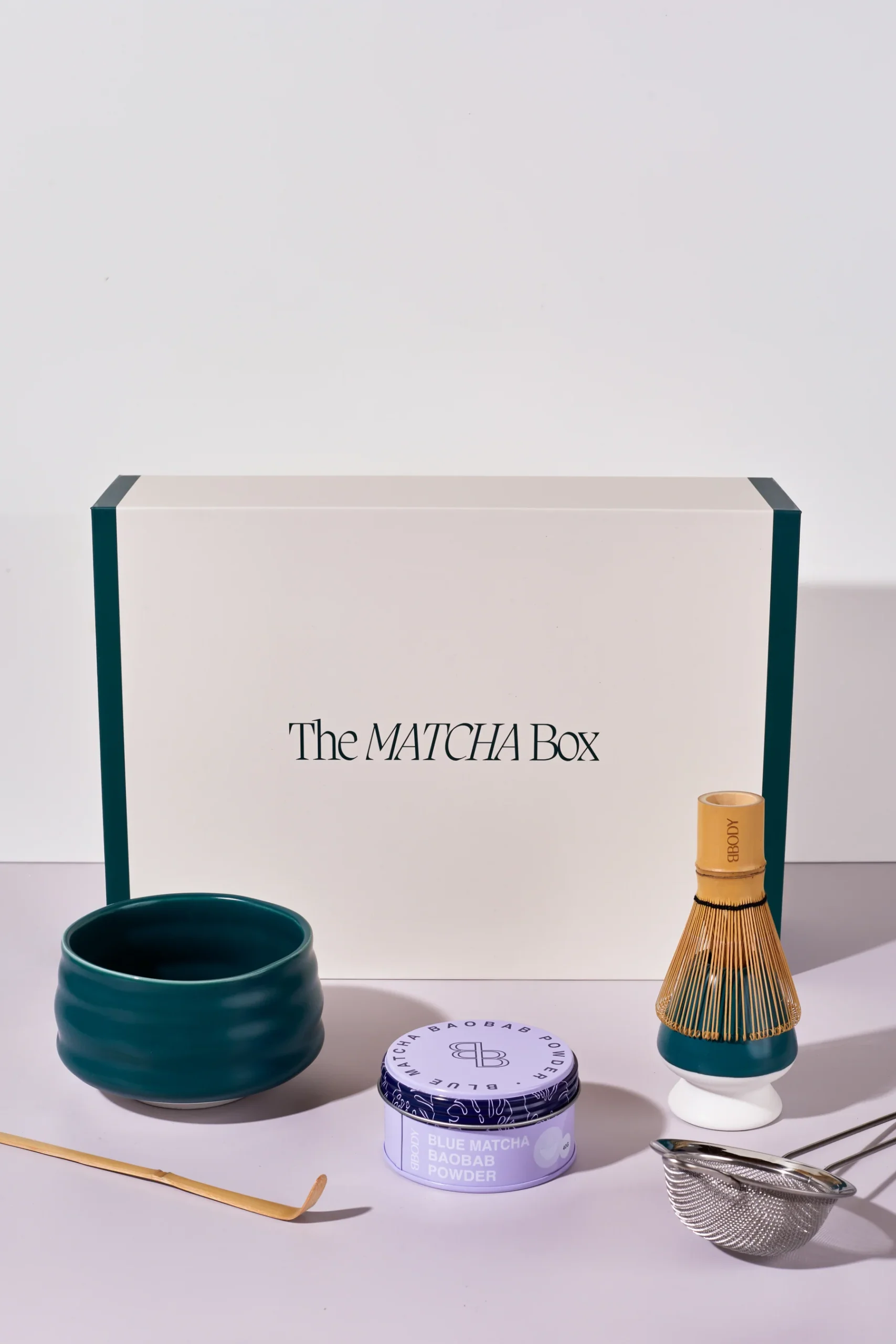 Premium matcha whisk, bamboo spoon, sieve, and pouring pot from the Bbody Matcha Toolbox – essential tools for a perfect matcha experience