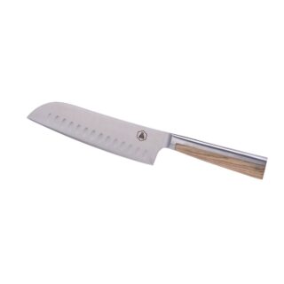 Santoku knife with wooden handle – sharp, stylish and made to last