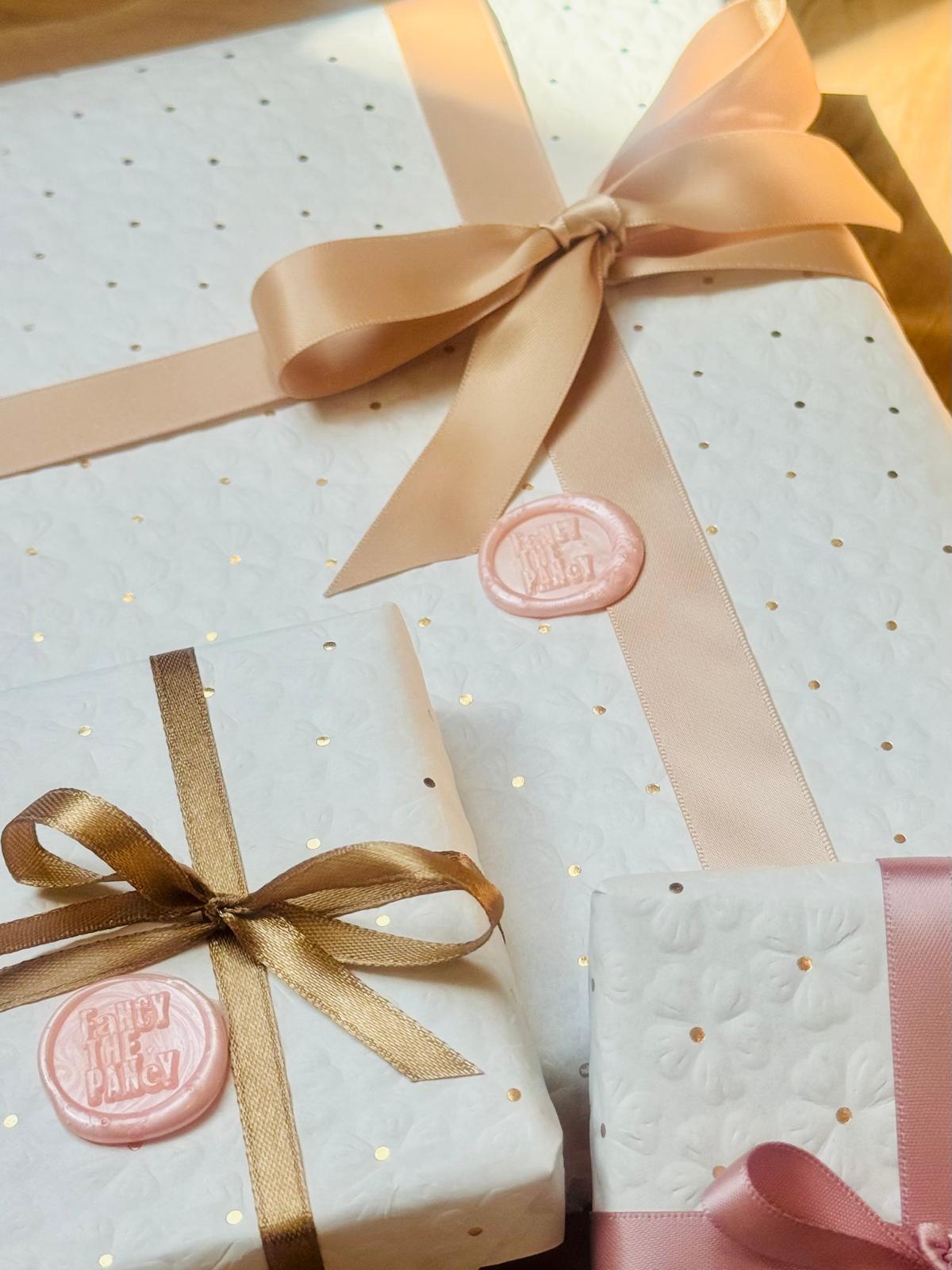 Discover unique gifts under 50 that make a big impact. Original, stylish, and beautifully wrapped – Fancy gifting made easy.