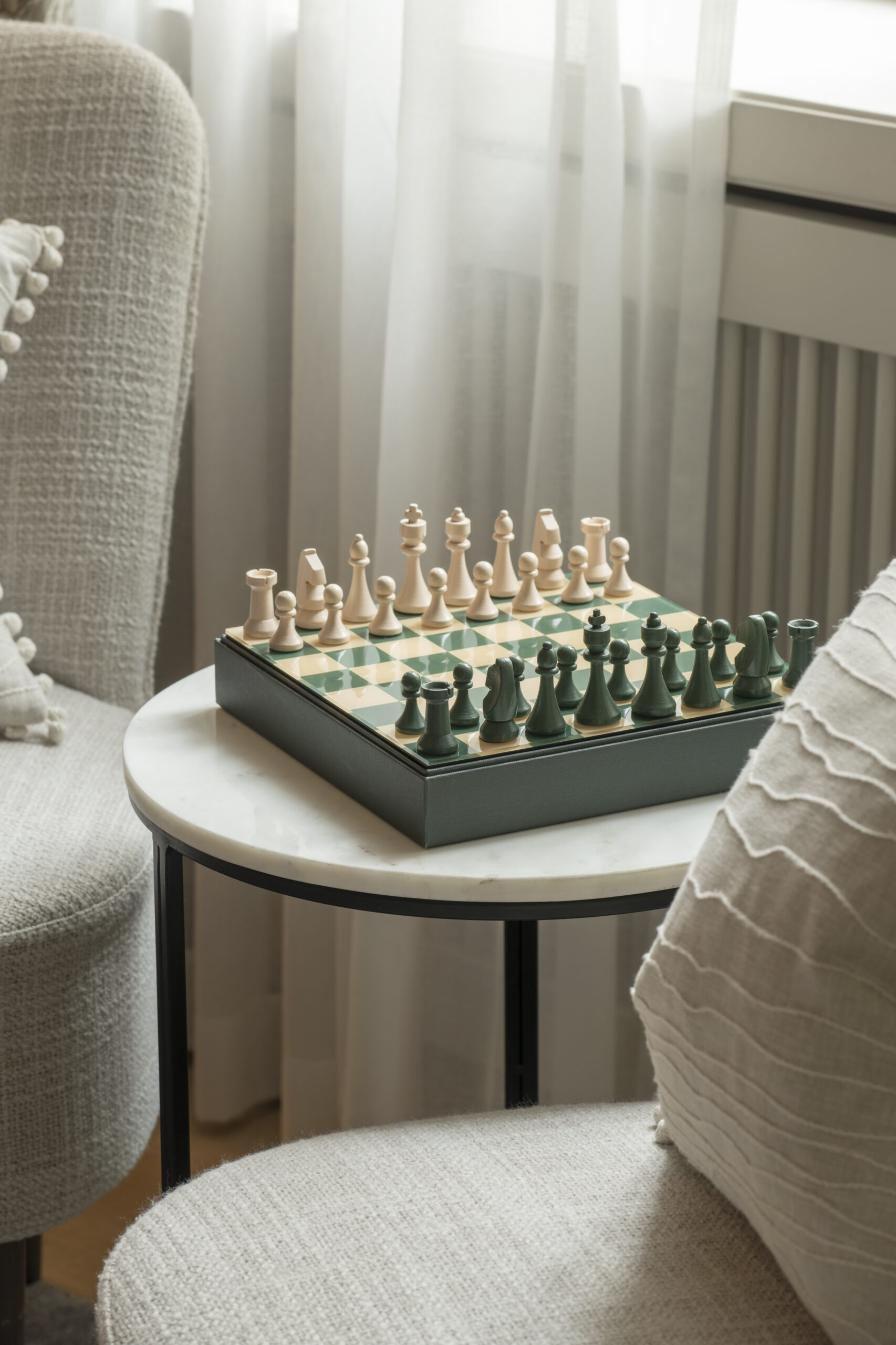 Luxury chess set in gift box – perfect for stylish game nights