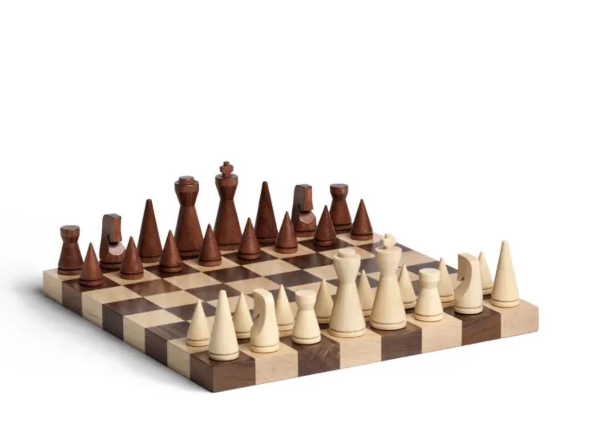 Chess minimalist, wooden chess board out of box