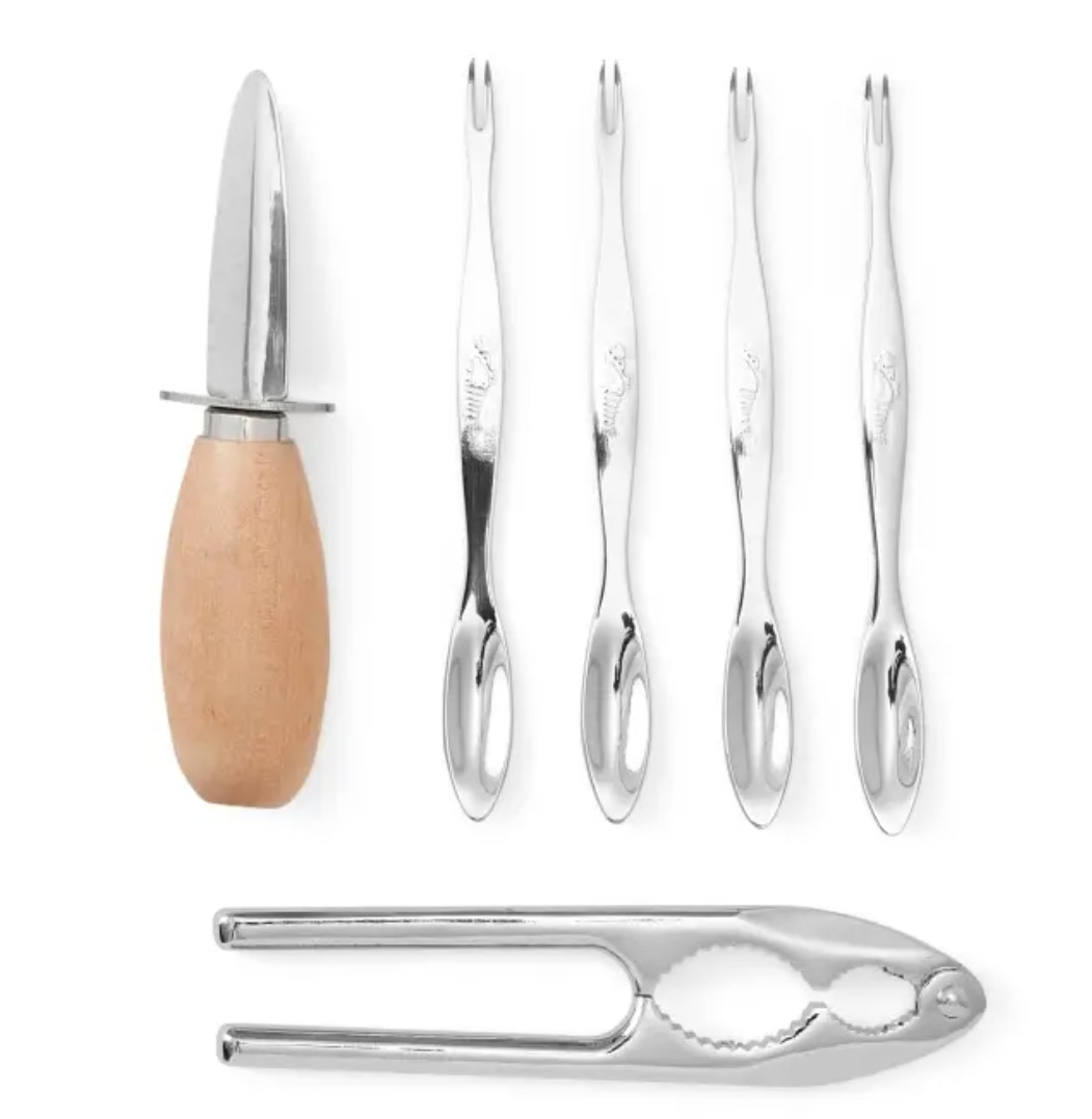 tools from box for seafood