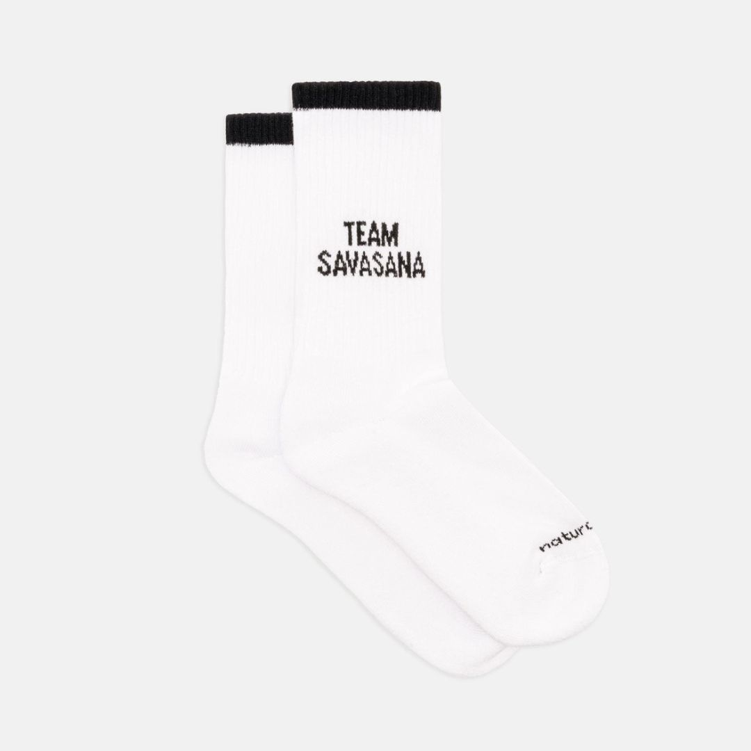 2-pack organic yoga socks with mindful yoga-inspired designs