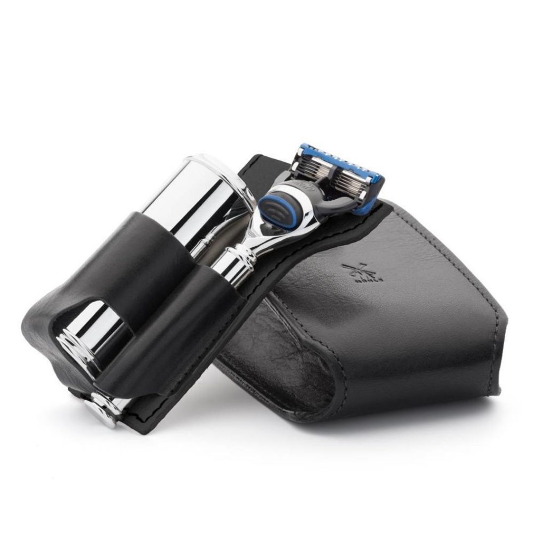 Shaving travel set by MÜHLE with Fusion razor and Silvertip Fibre shaving brush in black leather case