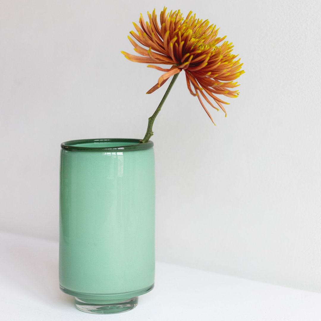 Green glass vase 21cm Milo pistachio modern design
