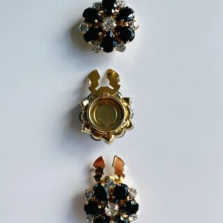 Maja – Black Sparkling Flower Button Charm